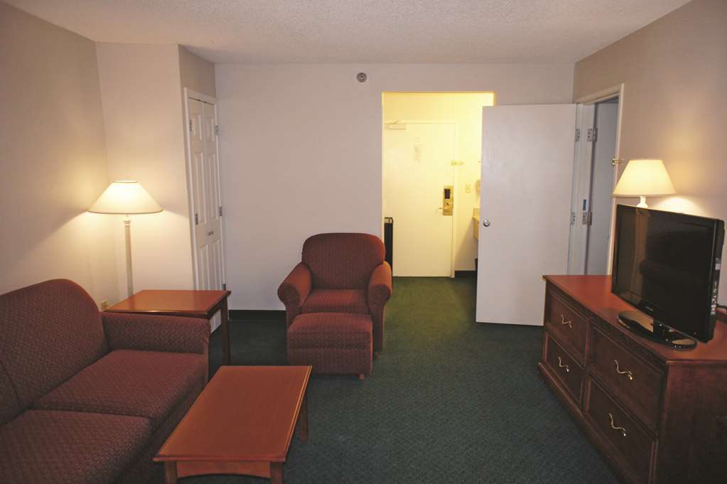 Wingate By Wyndham Ga I-95 Hotel 3*